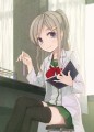 白衣着てる娘/シヴァ。