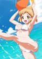 立花響白ビキニ